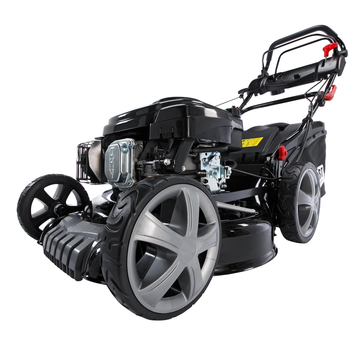 Schwarzer Benzin-Rasenmäher mit großem, grauem Vorderrad, Motor und ergonomischem Griff mit roten Hebeln.