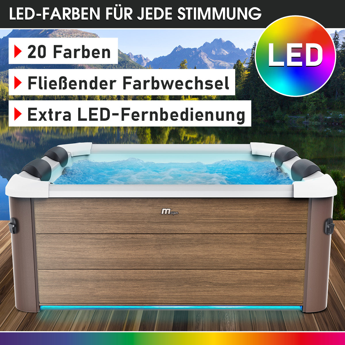 Sechseckiger Whirlpool mit Holzoptik-Verkleidung, blauer LED-beleuchteter Innenraum, zwei Nackenstützen, Wasser sprudelt.