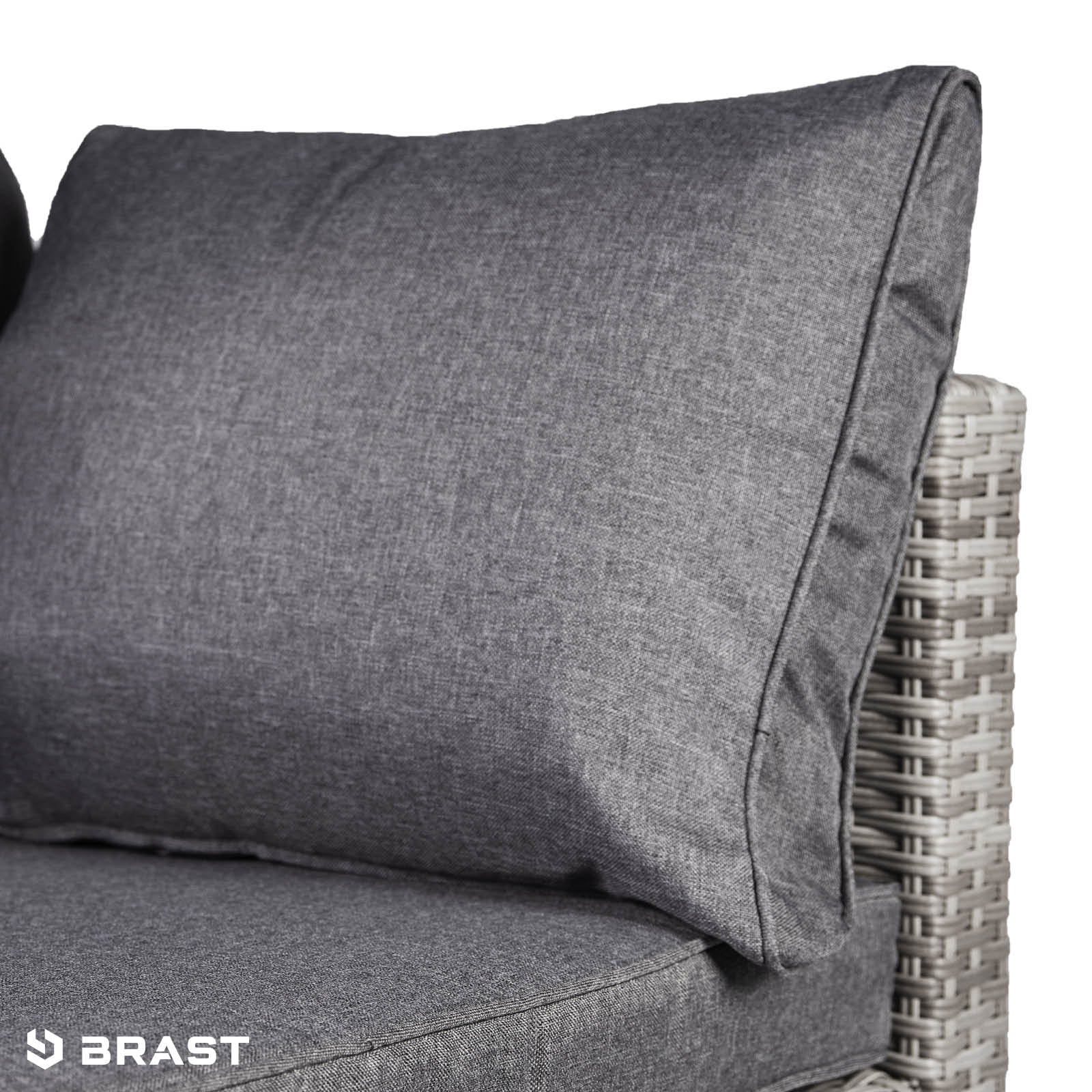 Polyrattan Lounge-Insel mit anthrazitfarbenen Kissen, loungemöbel und garten lounge möbel.