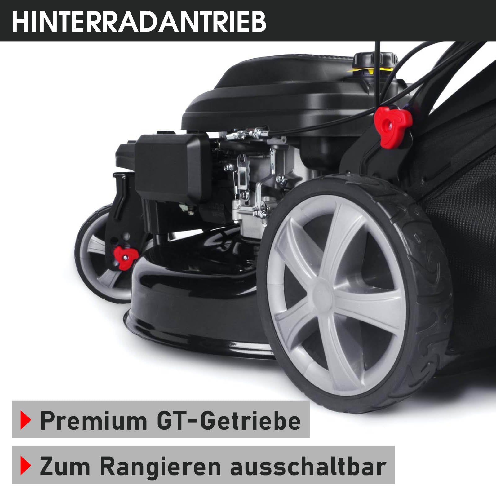 Schwarzer Benzinrasenmäher mit großem grauen Hinterrad, Antriebsmechanismus und rotem Bedienhebel.