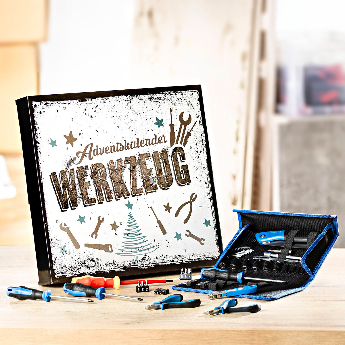 Adventskalender für Erwachsene mit praktischem Werkzeug