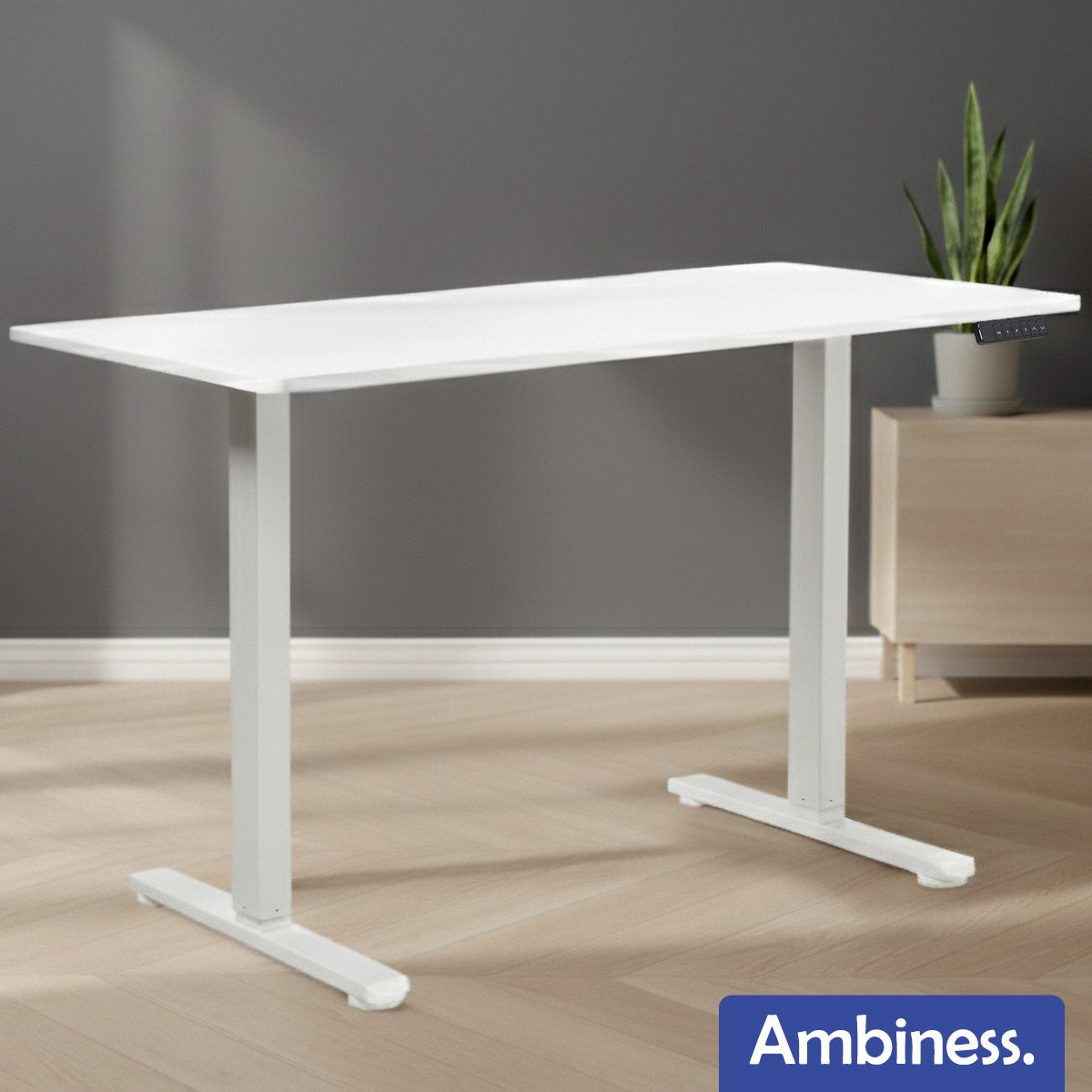 Weißer höhenverstellbarer Schreibtisch 120x60 cm mit minimalistischer Metallkonstruktion und gerader Tischplatte.