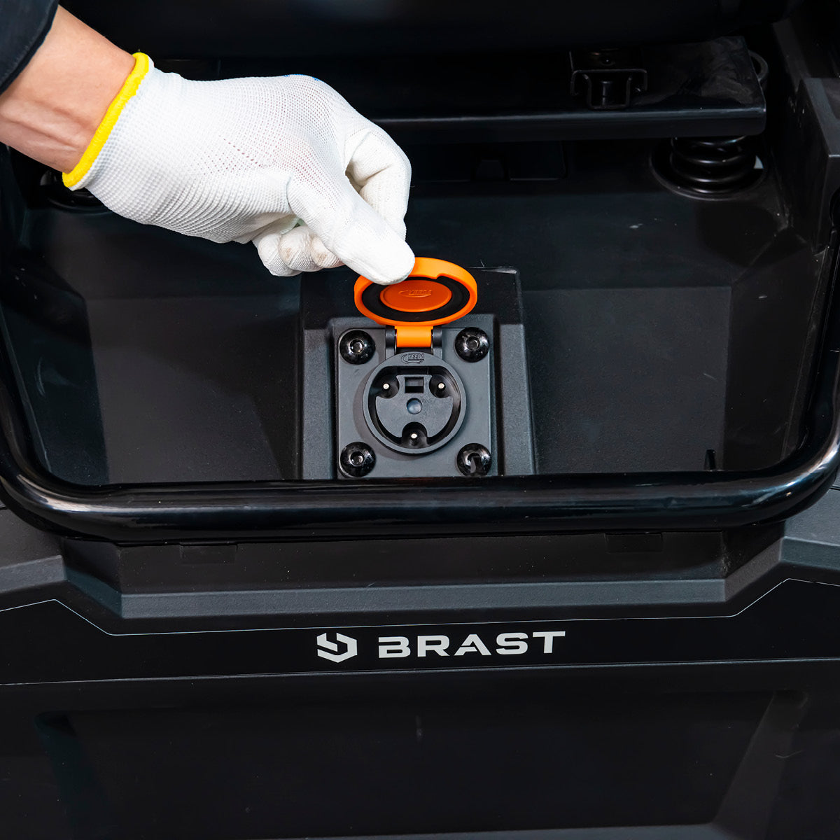 BRAST Akku Aufsitzmäher 4892 ESTART