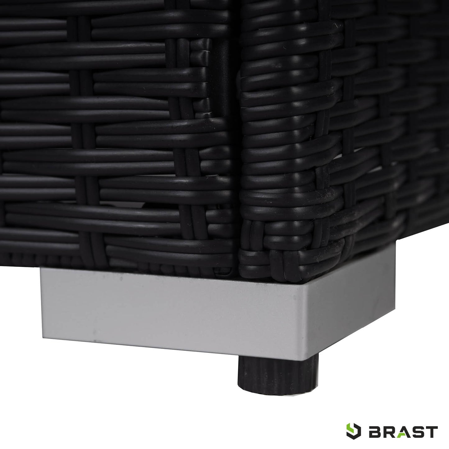 Schwarzer Polyrattan Lounge Fuß mit silbernem Sockel, loungemöbel garten lounge möbel Detail.