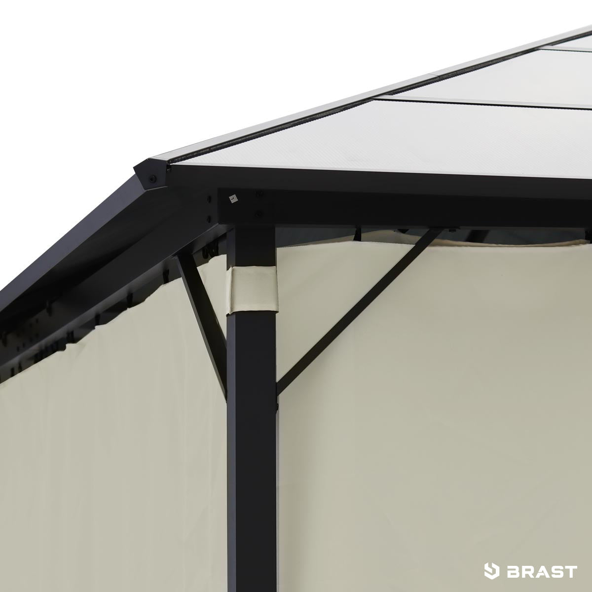 Eckdetail eines Aluminium-Gartenpavillons mit beigem Stoffdach und LED-Beleuchtung.