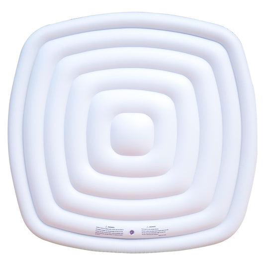 Aufblasbare weiße Thermoabdeckung mit quadratischer, gepolsterter Form für MSpa Whirlpools.